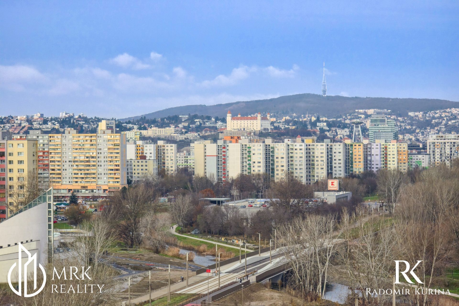 REZERVOVANÉ - 2 garsónka s loggiami – Topoľčianska, Petržalka