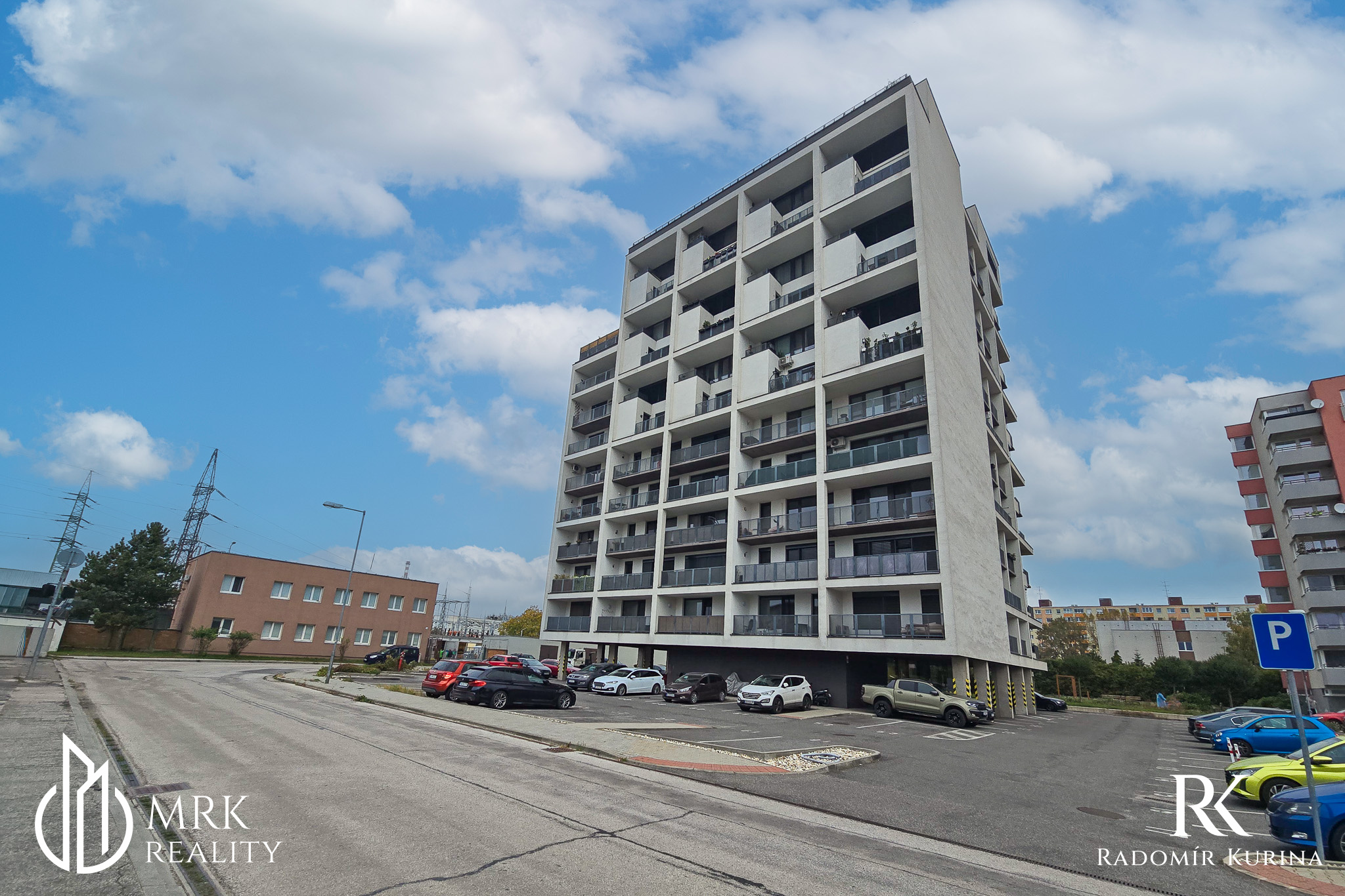 Na prenájom 2-izbový byt s veľkou loggiou, klimatizáciou a elektrickými žalúziami – Ondreja Štefanka, Bratislava – Petržalka