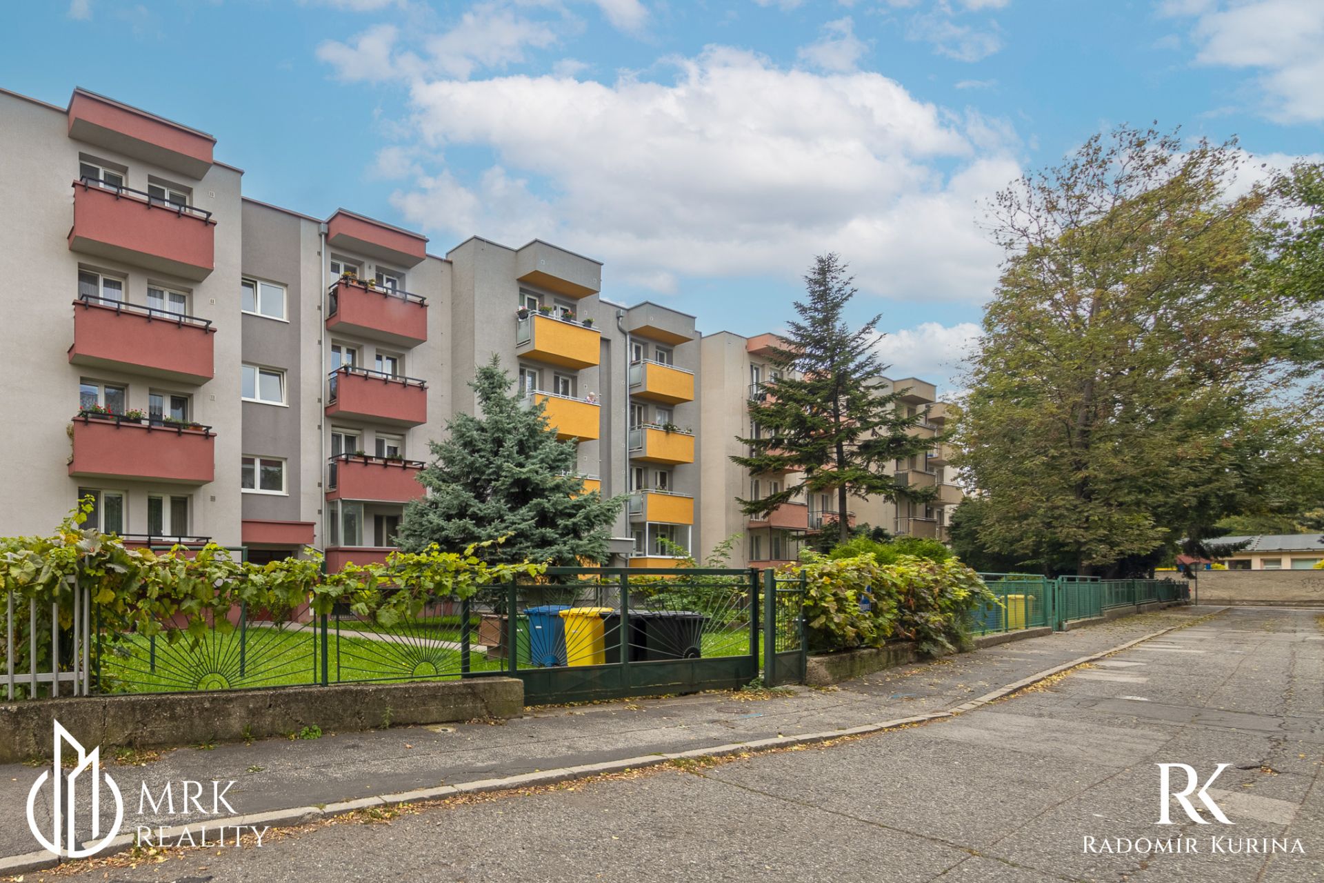 Domov s rodinnou atmosférou – 3-izbový byt s loggiou, balkónom a pivnicou, Bratislava – Trnávka, ul. Kopanice