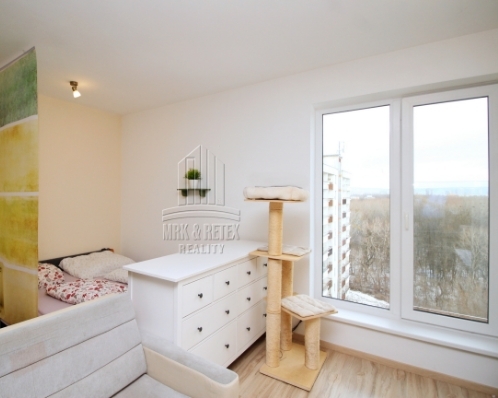 1 IZBOVÝ APARTMÁN NA ULICI ANTOLSKÁ