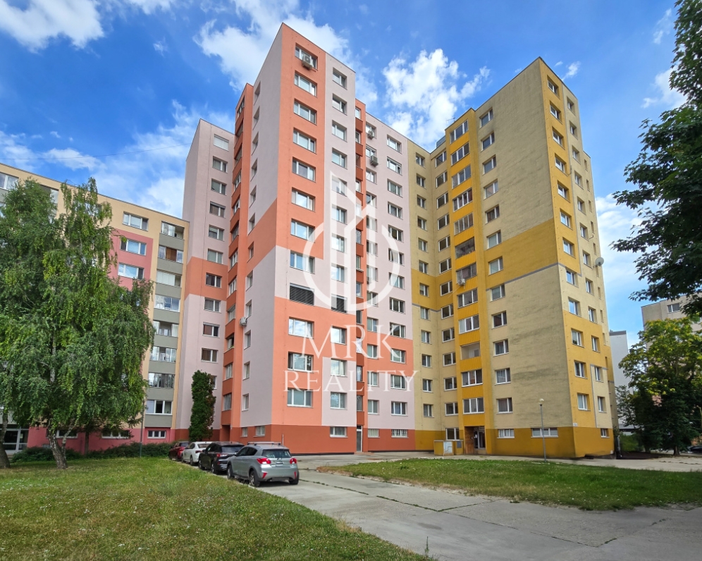 REZERVOVANÉ - 3i byt na ulici Znievska